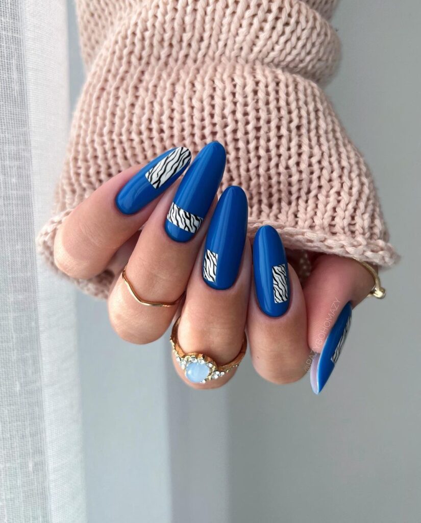 nails in cobalt and gold 