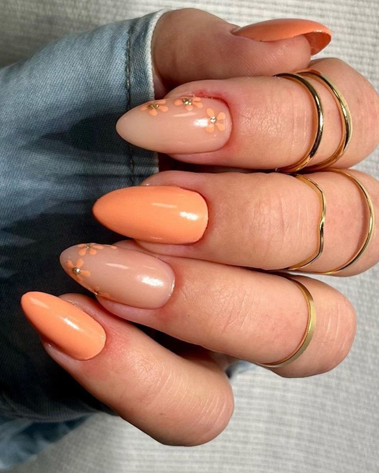 unhas florais com penugem de pêssego