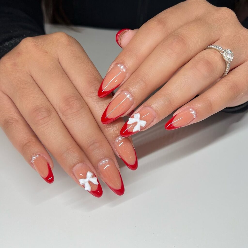 Manicura roja con clase