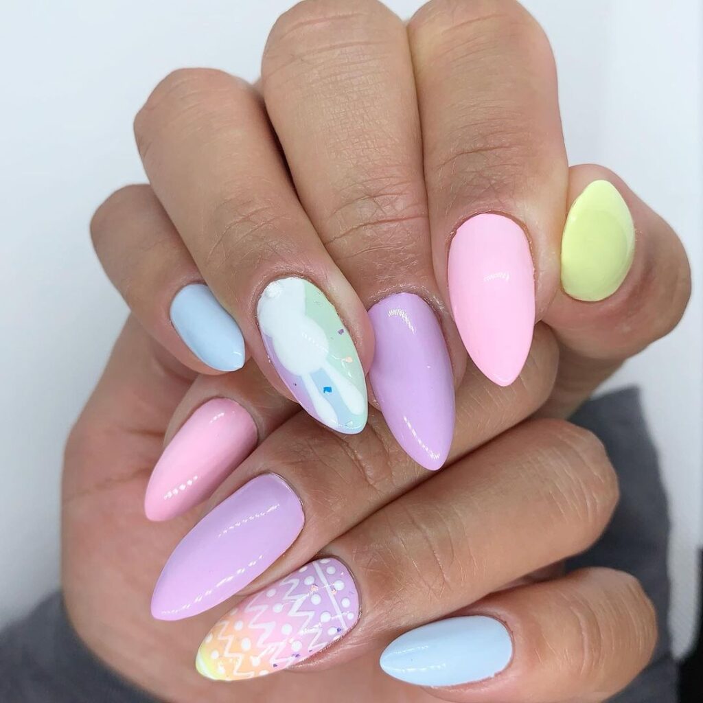 Ongles de Pâques aux couleurs pastel