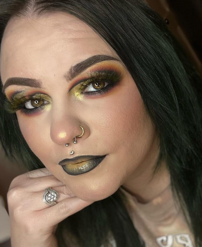 black and gold emo y2k makeup