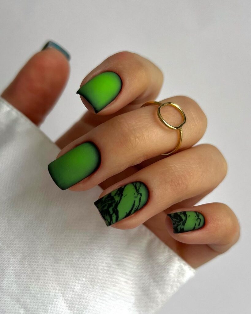 cool matte nails
