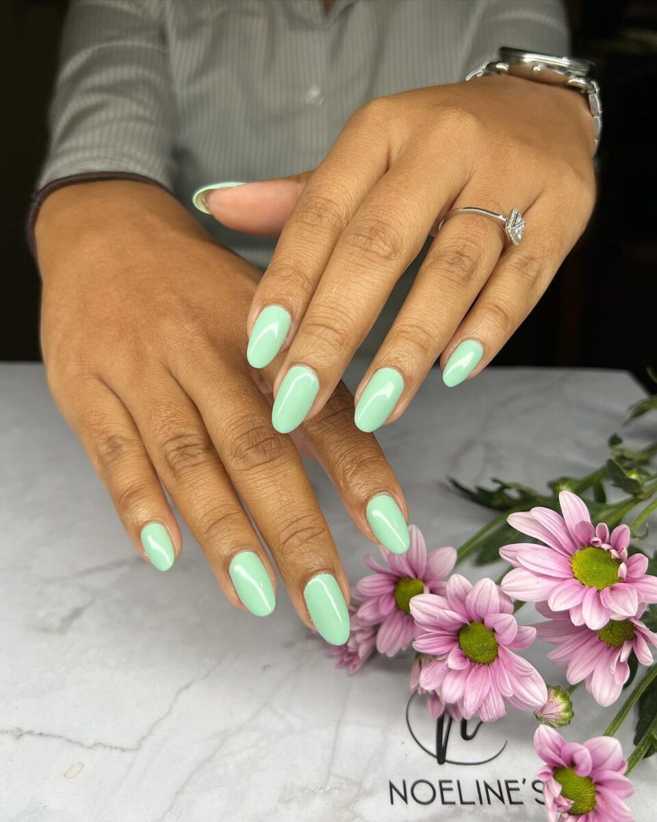 These 22 Mint Green Nails Ideas Will Be All Over Your FYP