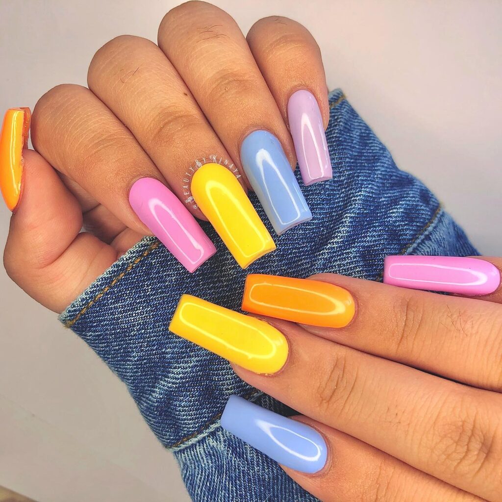 summer bright nails