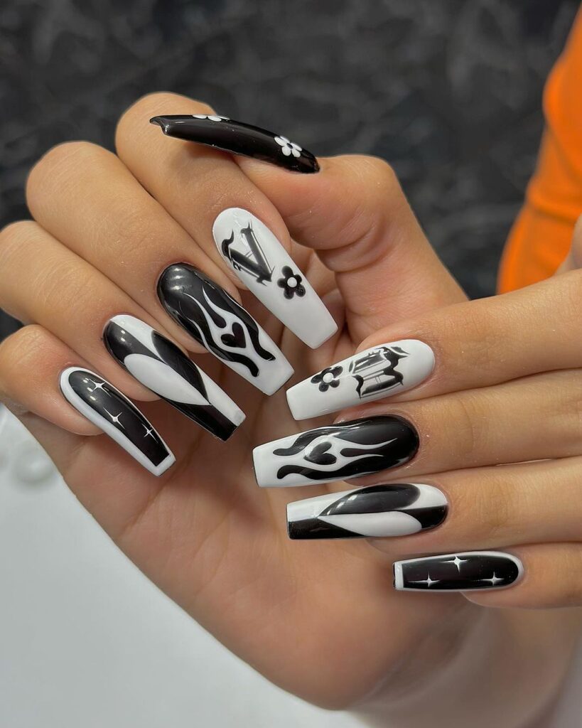 Black And White Combo