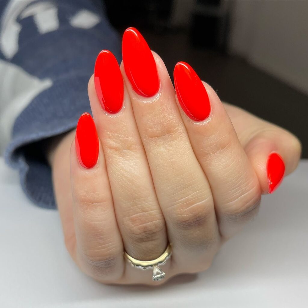 valentine red nails
