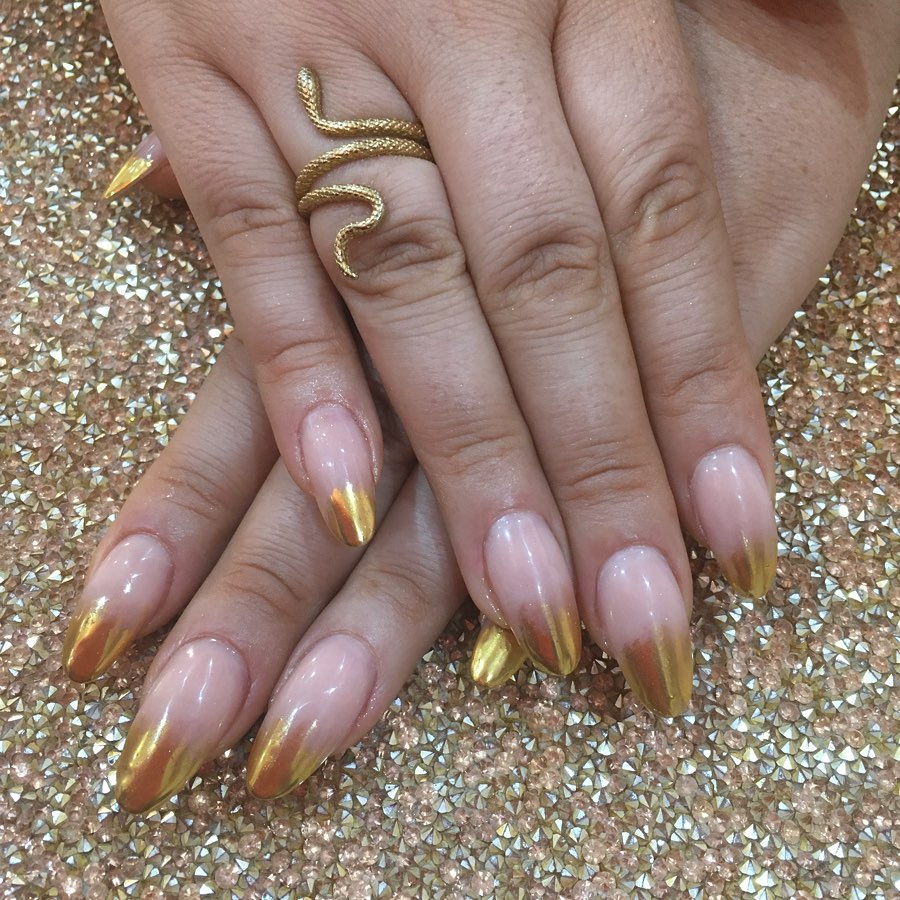 golden ombre nails