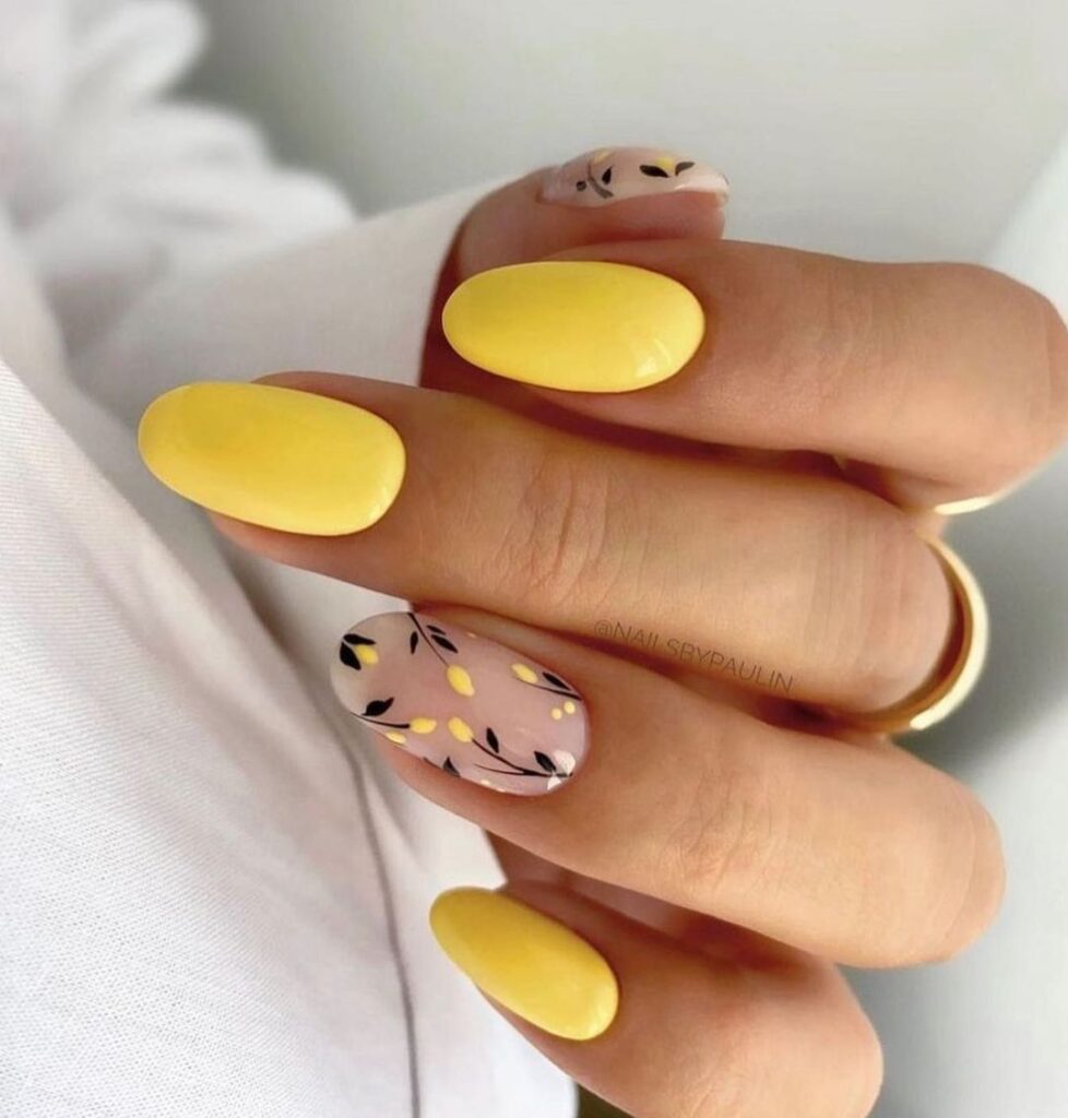 yellow nails with ring nail art
