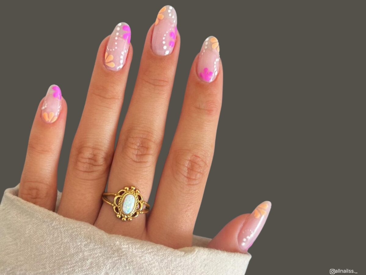 22 ongles d'été simples à admirer tout au long de la saison — free download
