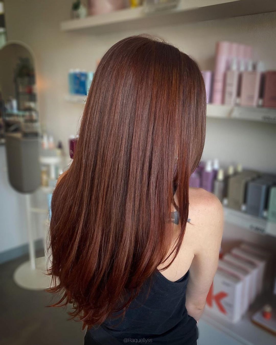 pelo rojo castaño