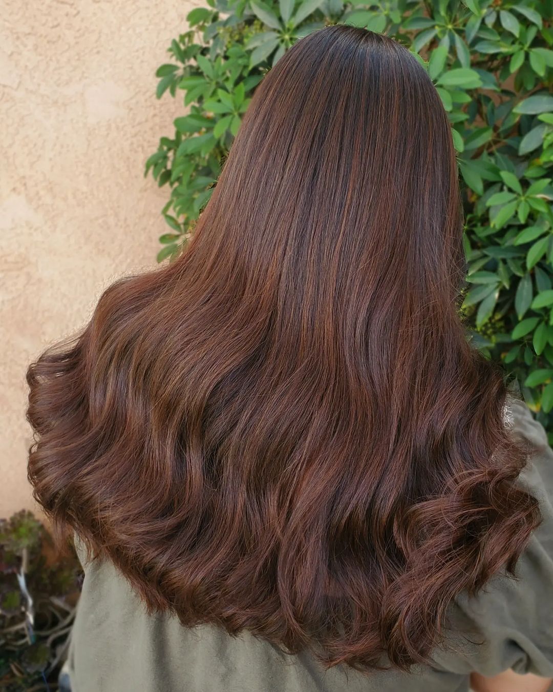 cheveux auburn chocolat riche