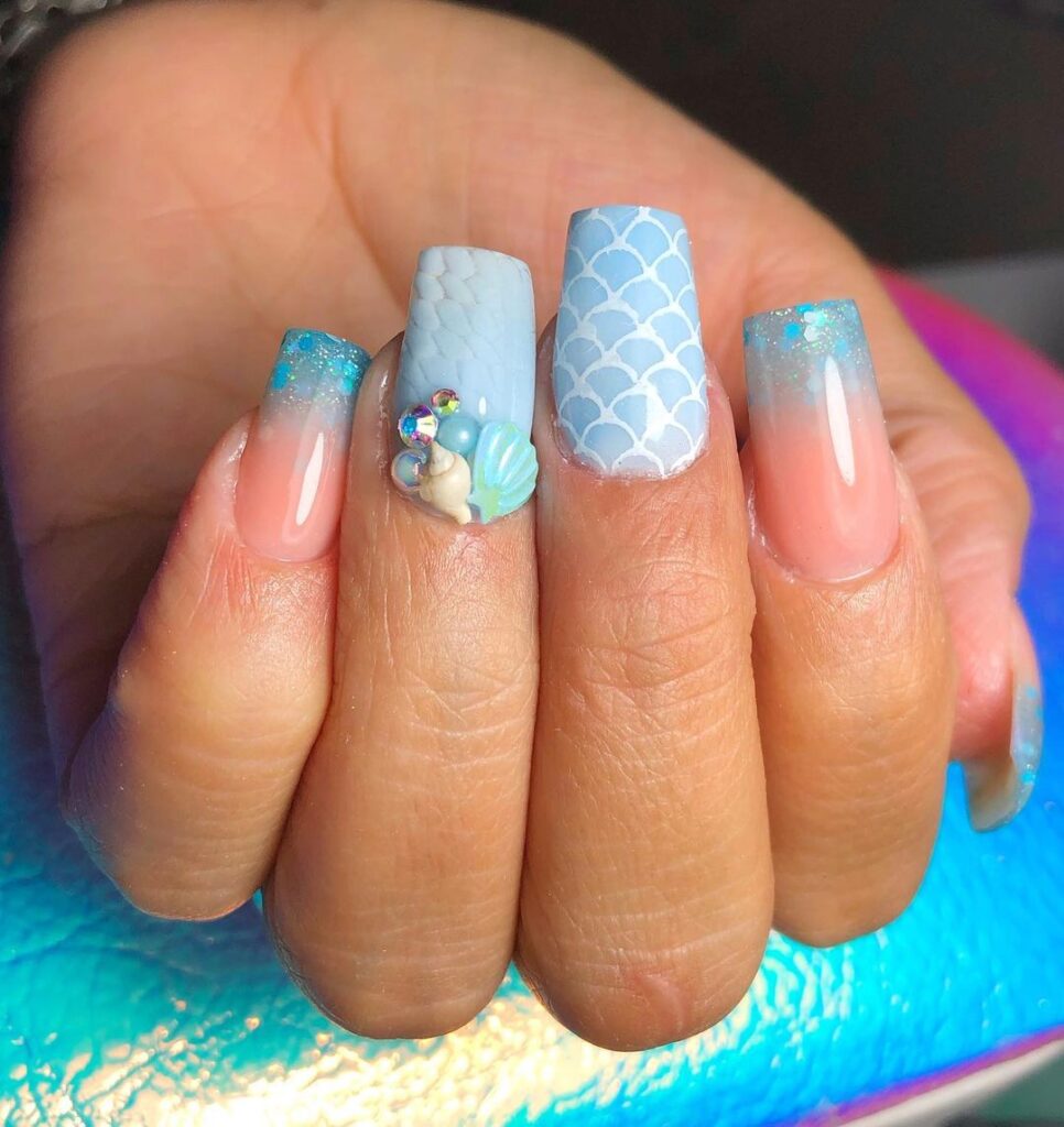 baby blue sea nails