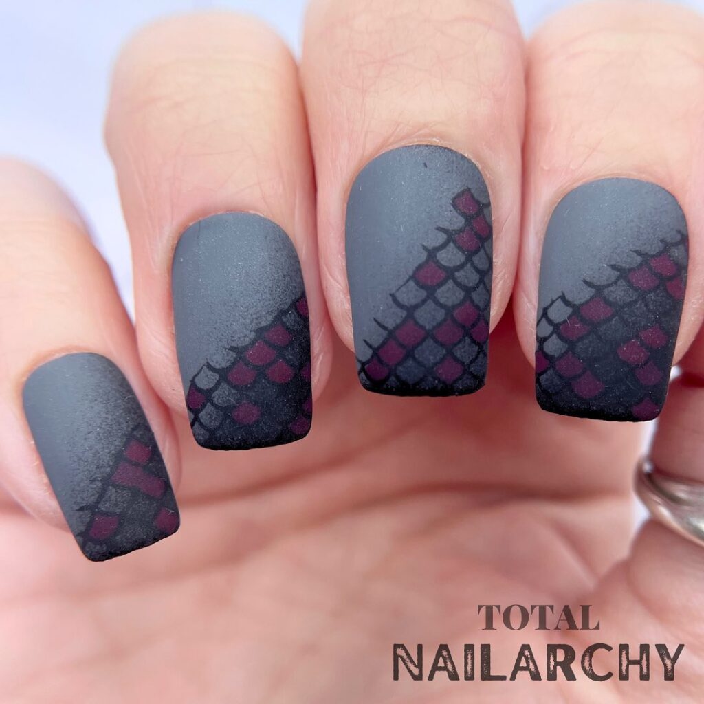 nail art sirena negra