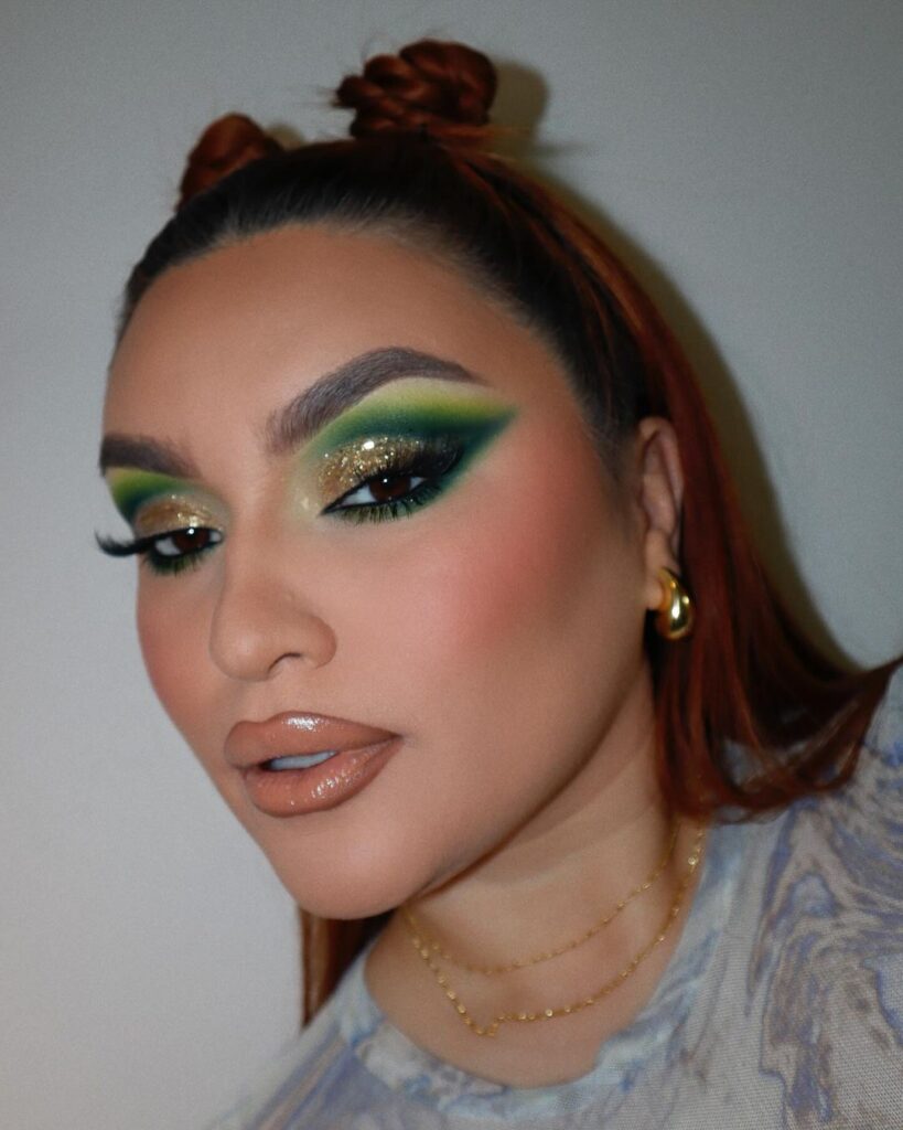 emerald green glittery makeup 3