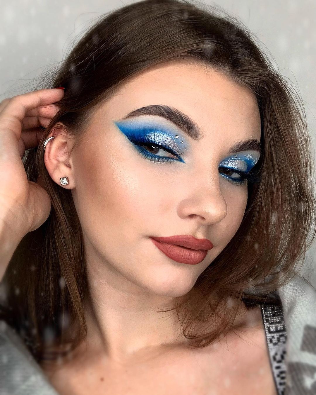 frost prom makeup with gems