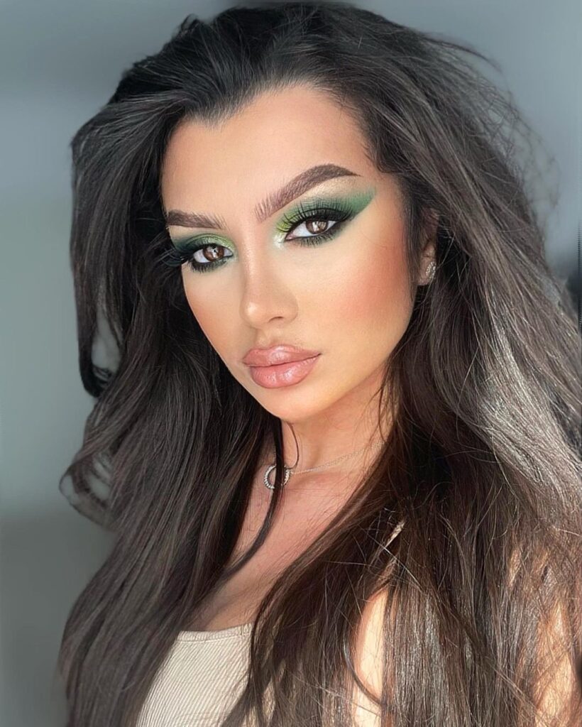 green graduation makeup