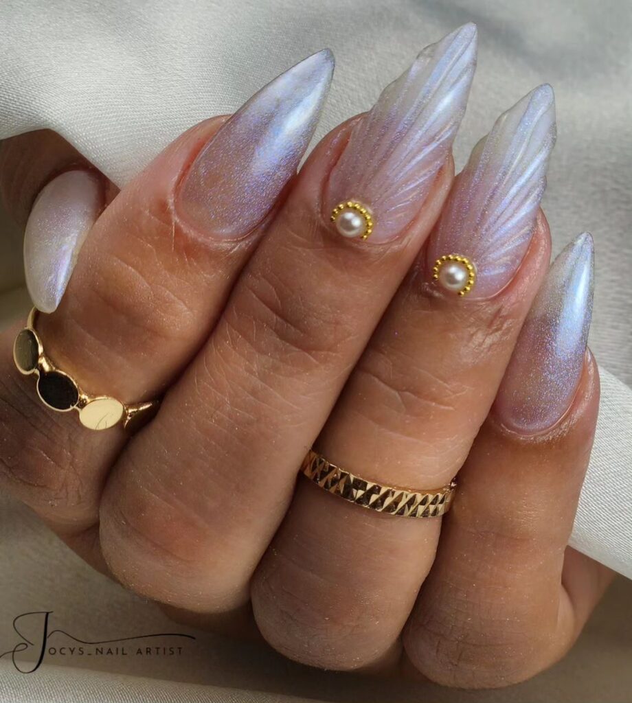 pearl shell sea nails