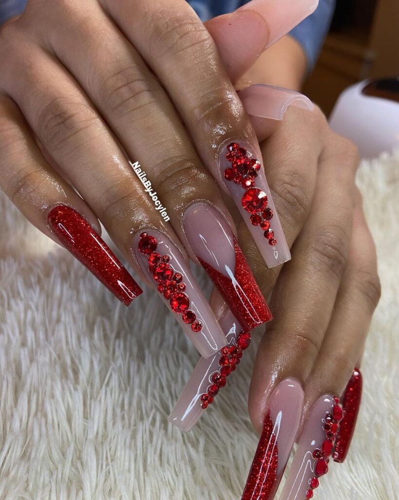 uñas baddie rojas