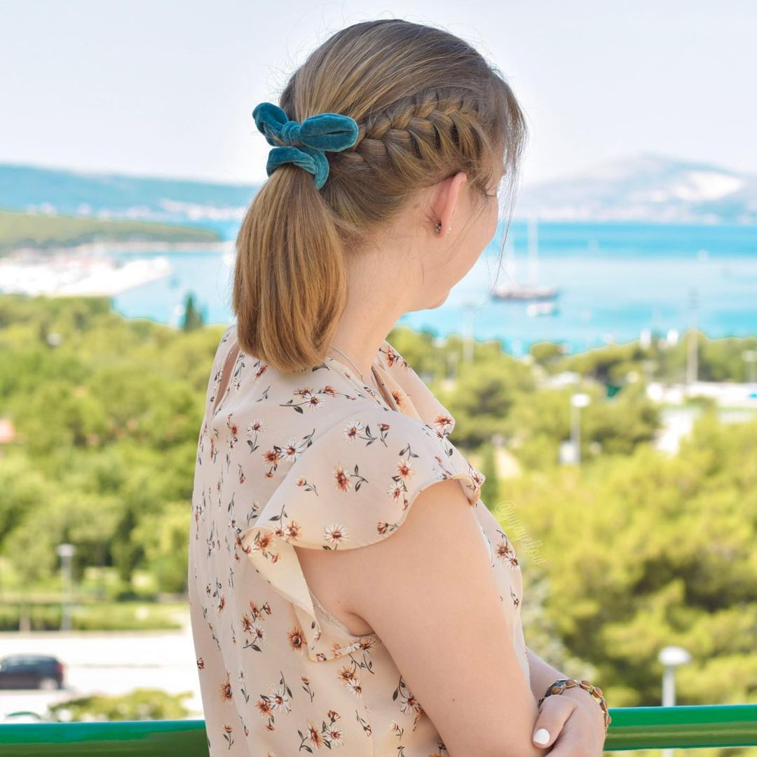 side braid ponytail