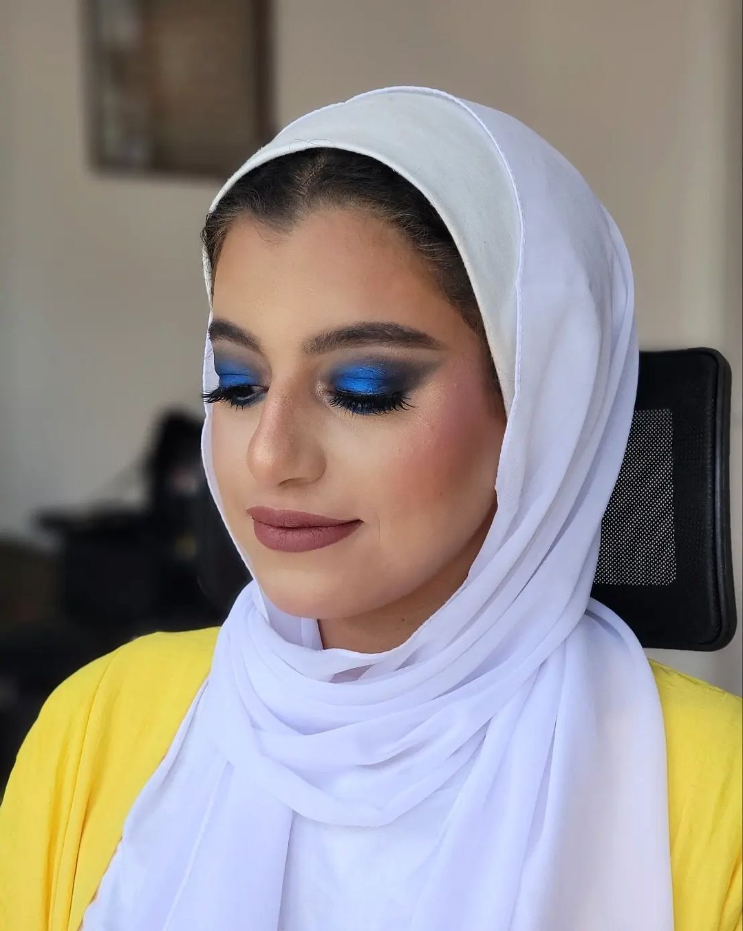 smokey royal blue glam