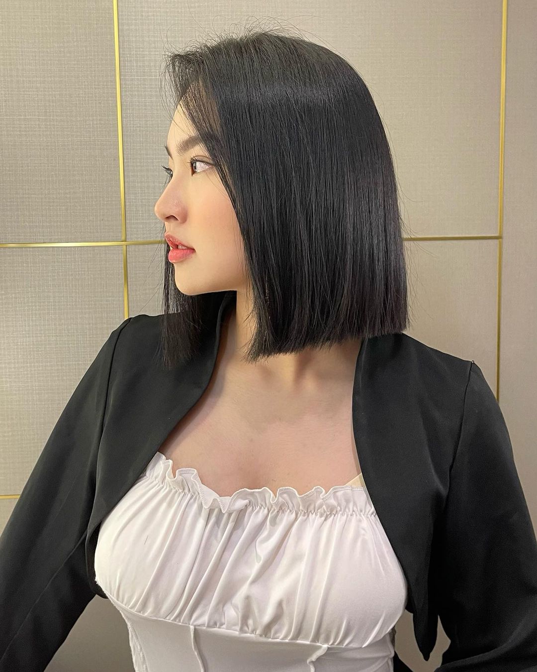 sleek bob