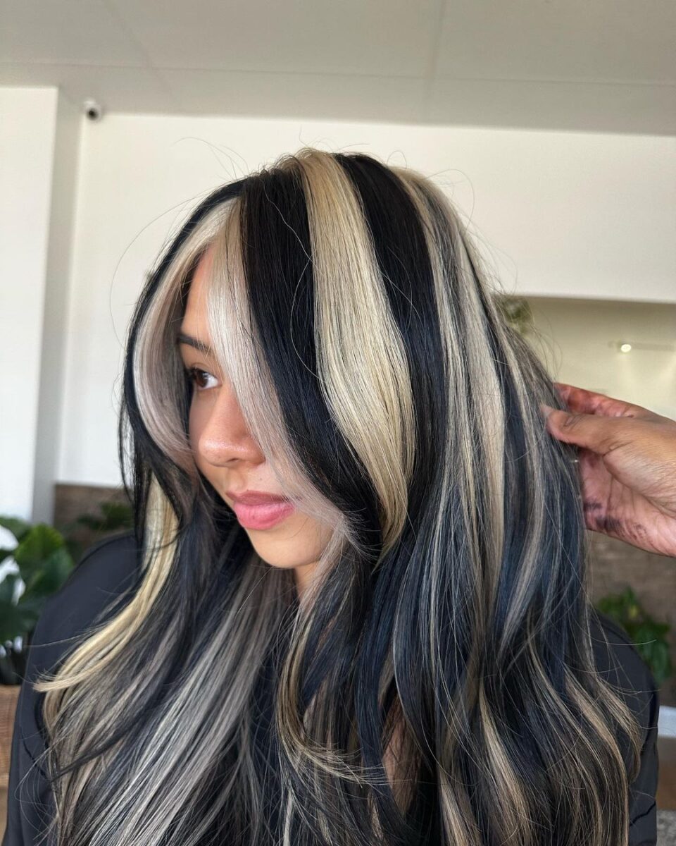 These 20 Retro 2000s Chunky Highlights Are Having A Moment