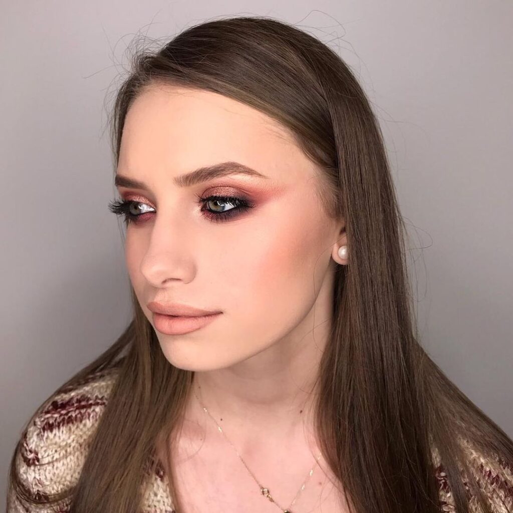 red sultry makeup look