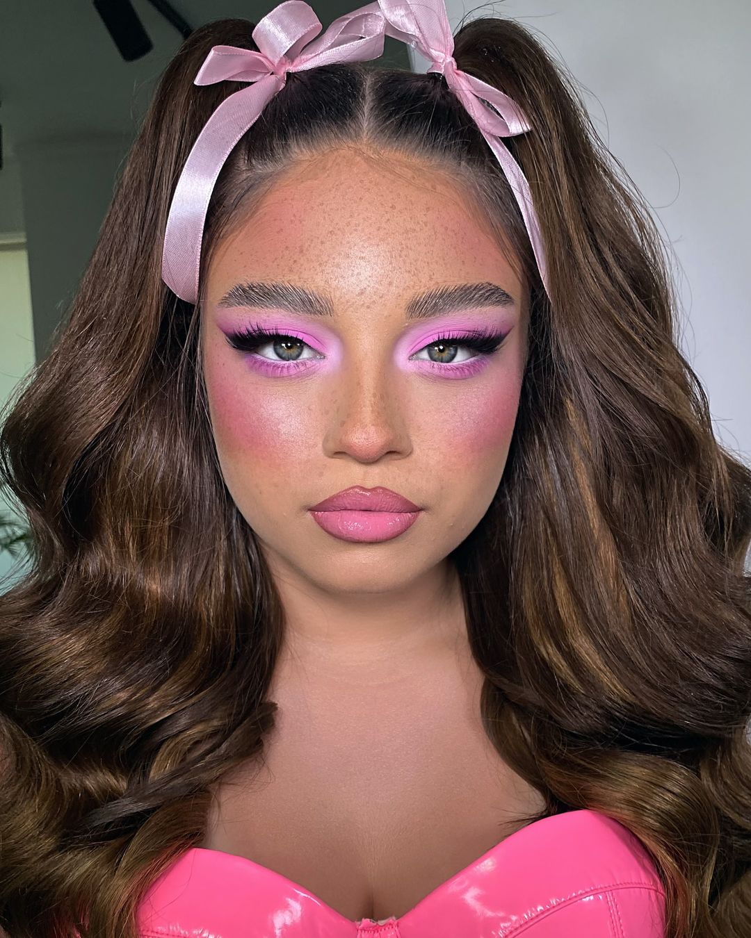 These 18 Wearable Doll Eye Makeup Ideas Are Going Viral