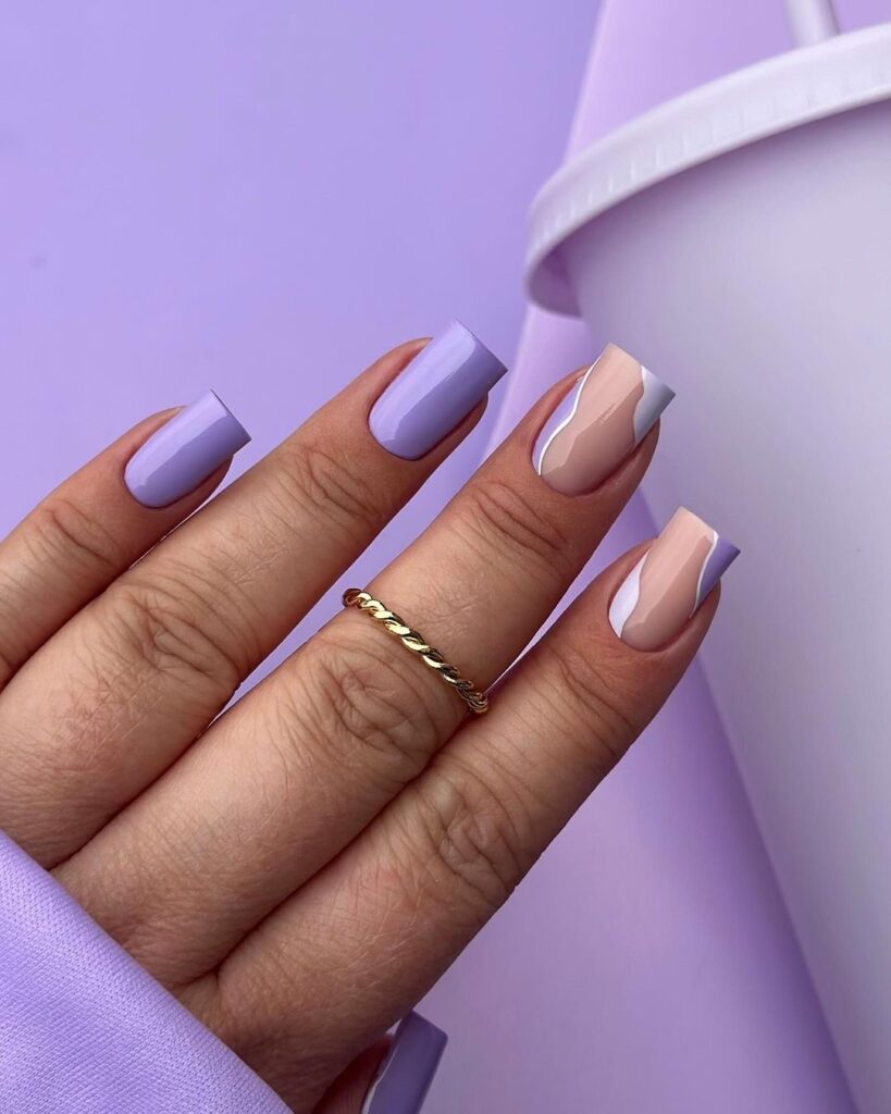 unhas de verão curtas e limpas em roxo