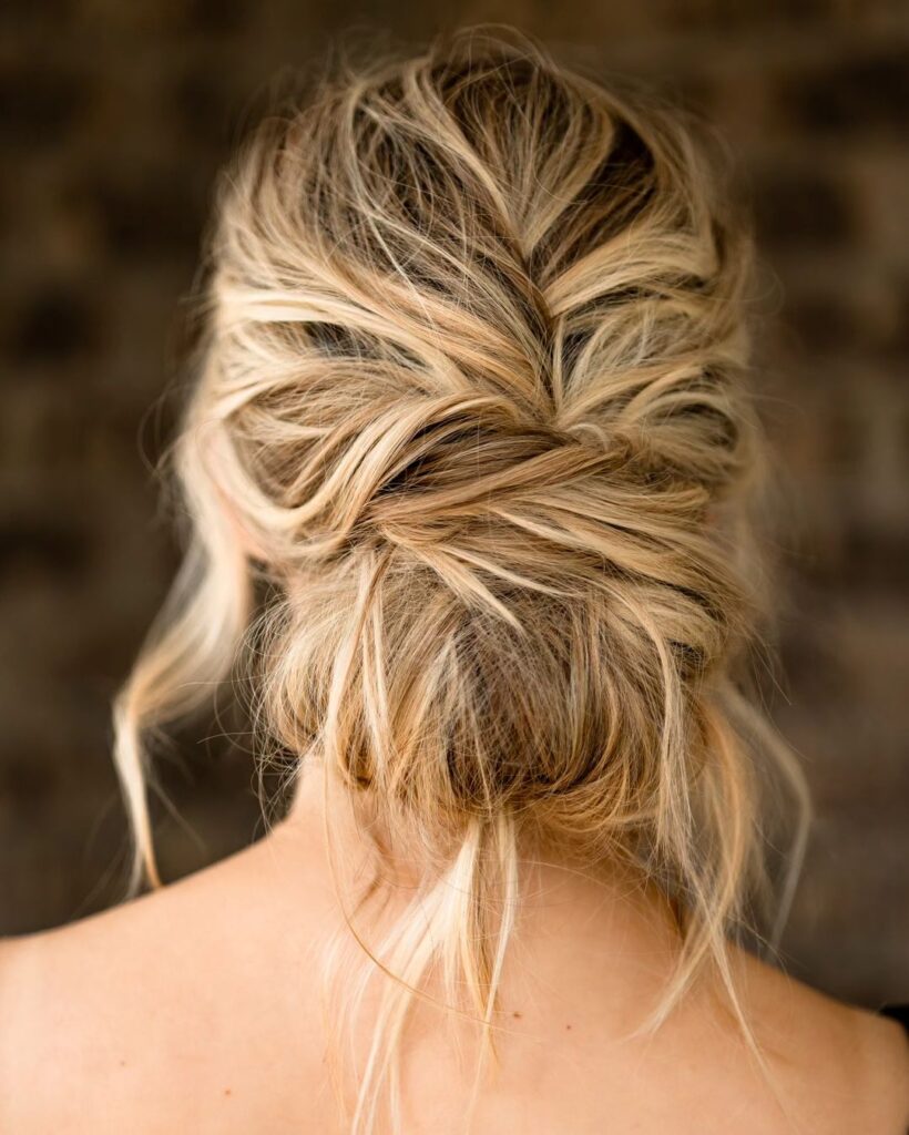 chignon texturé pour cheveux longs