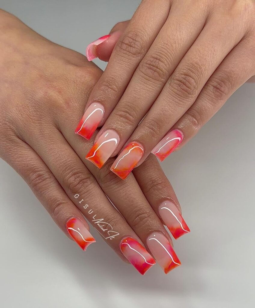 uñas volcán rosa y naranja para el verano