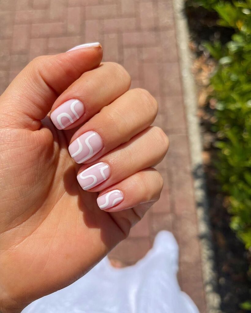 white swirls on short summer nails