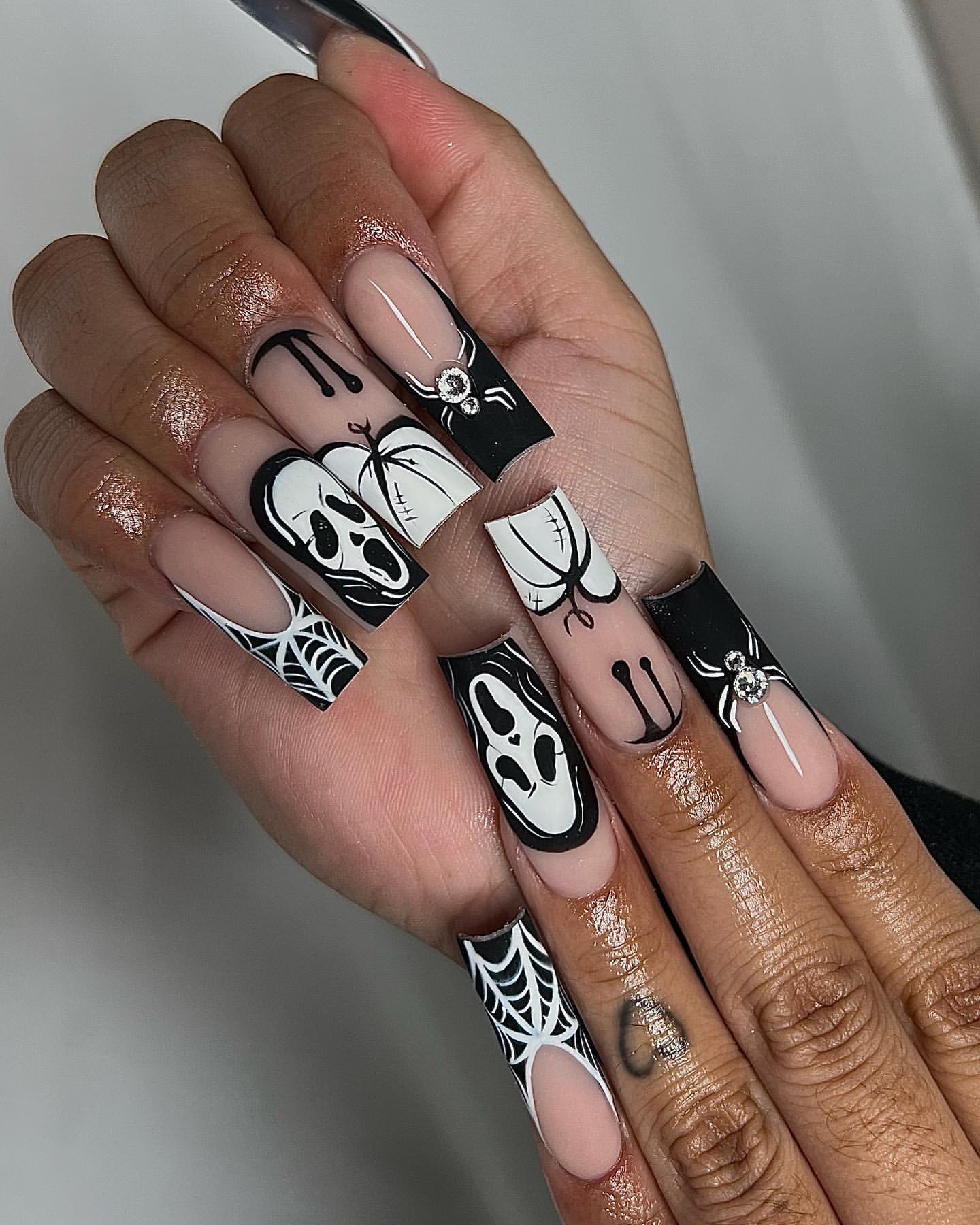 ghostface halloween nails