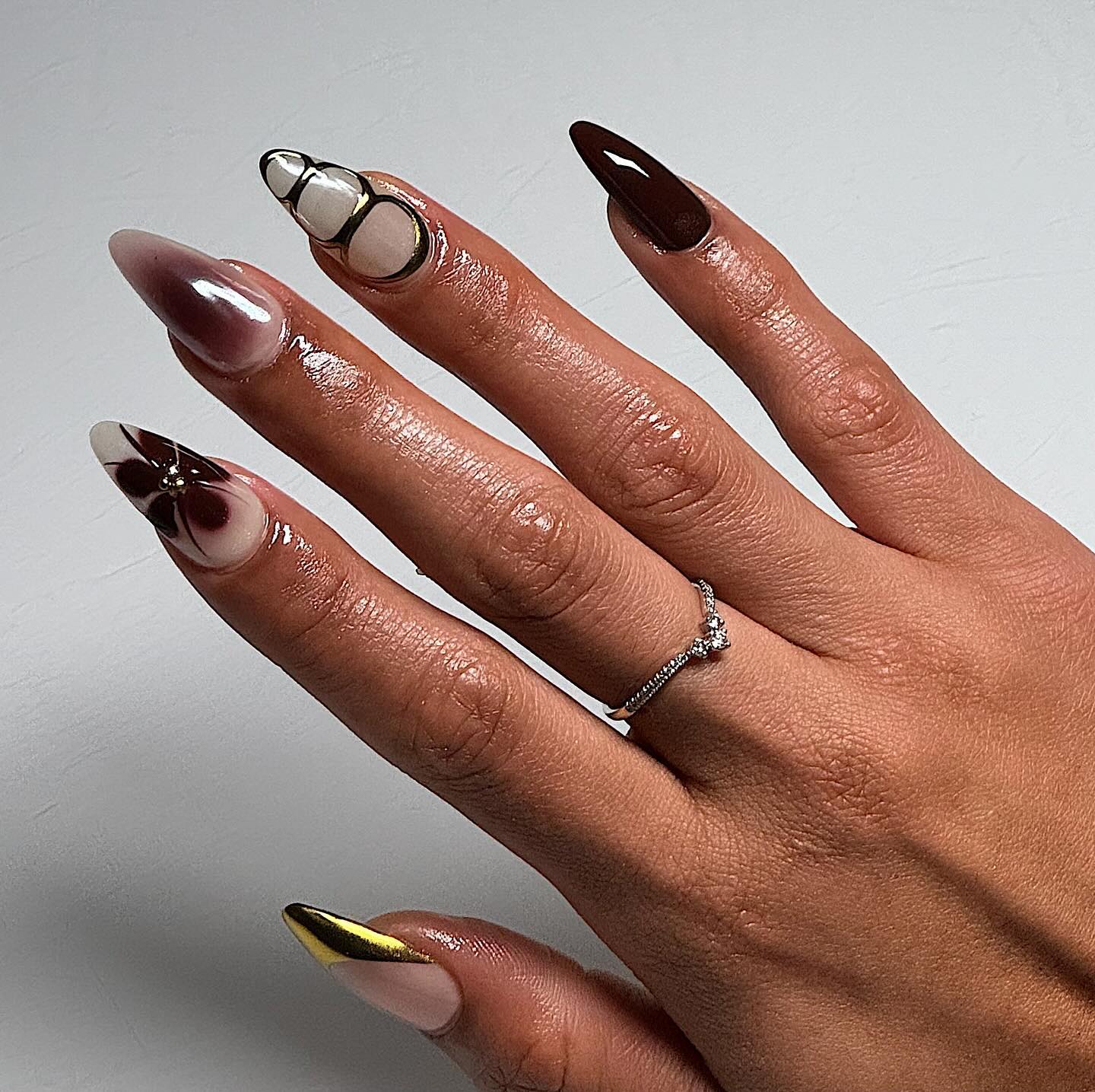 edgy fall nails