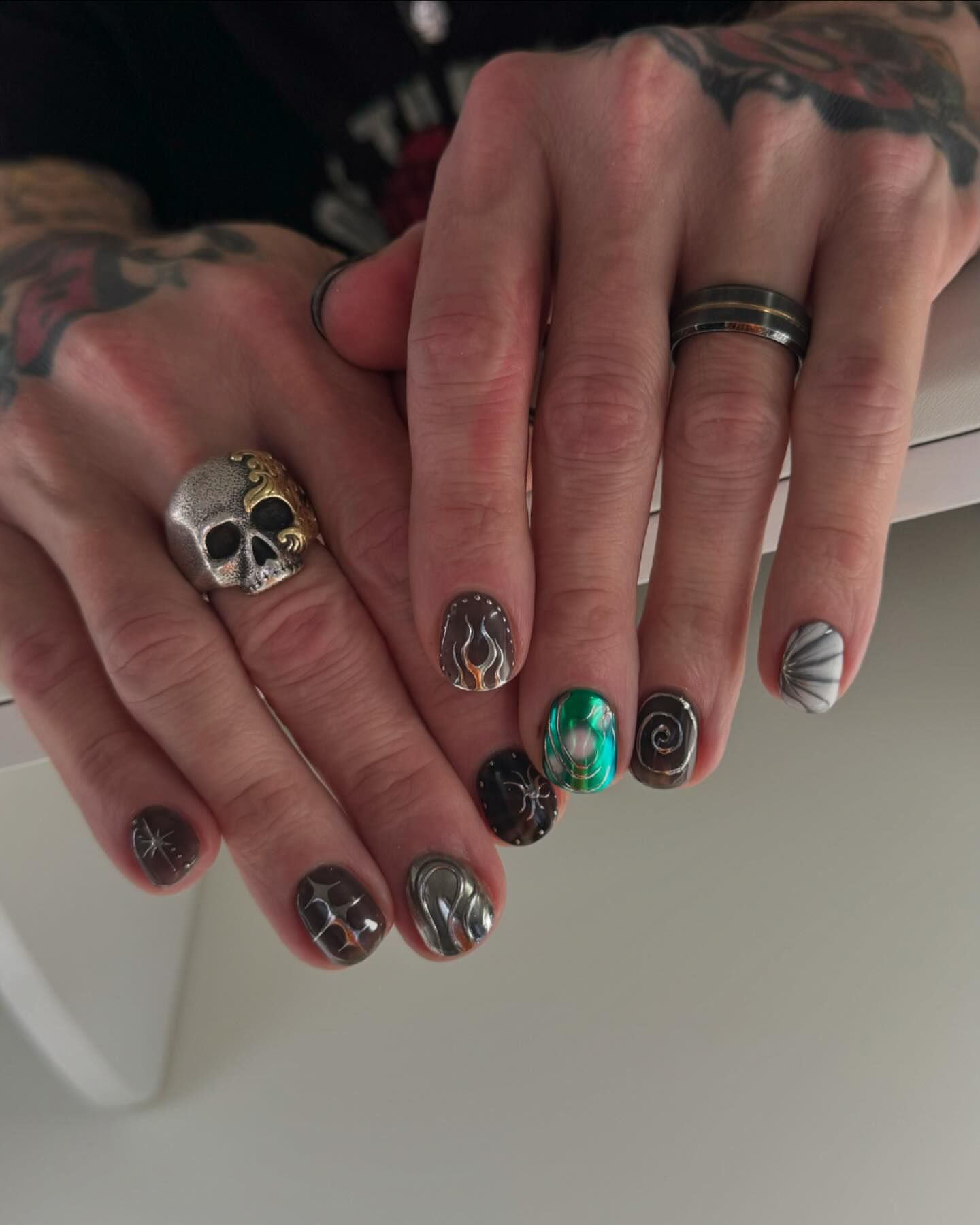 short goth nails