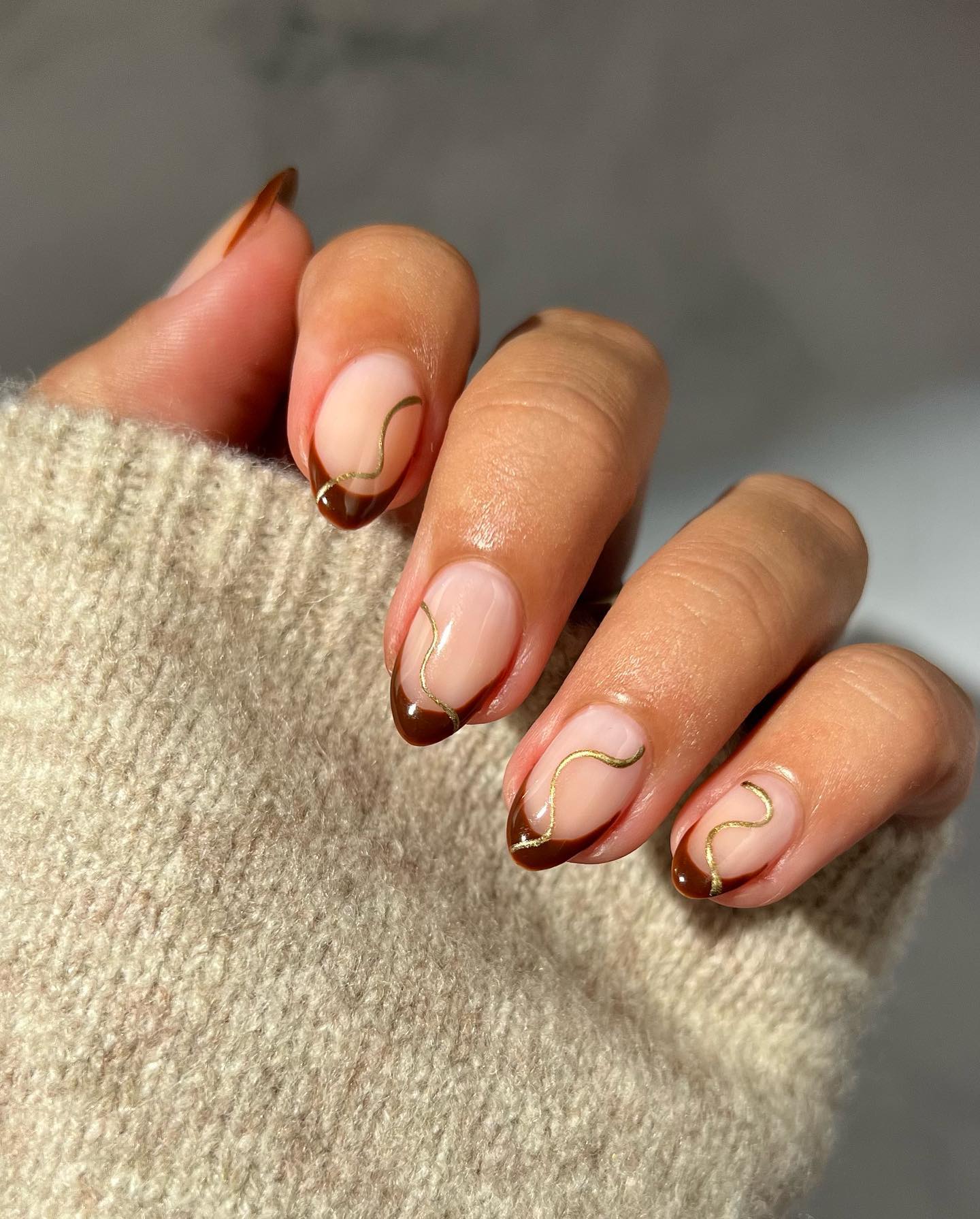 gold vein mani