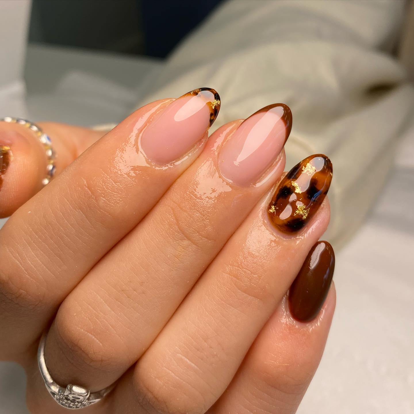 tortoiseshell mani