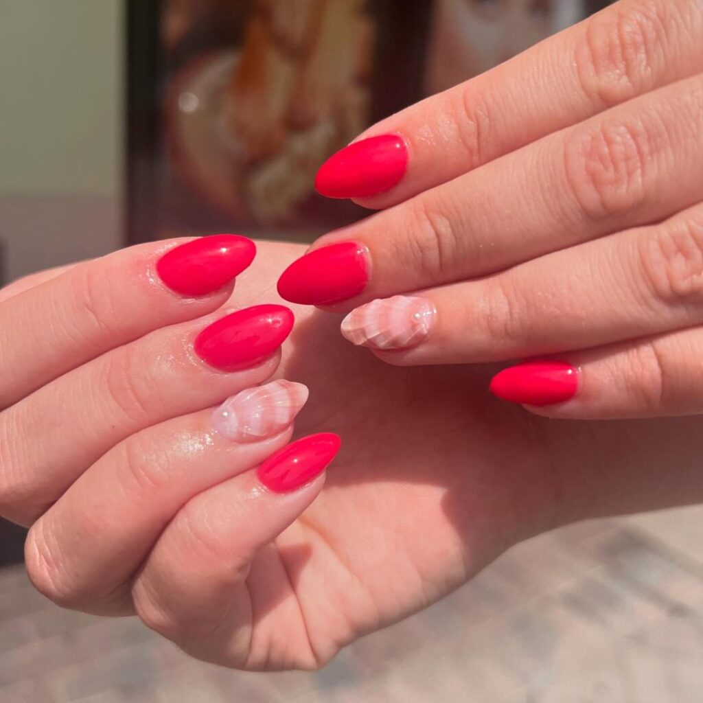 red seashell nails