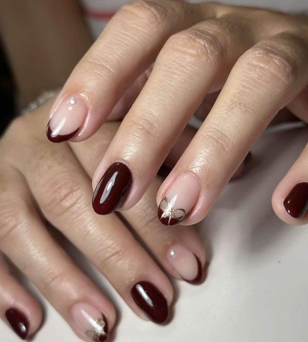 Golden Bow And Wine Nails