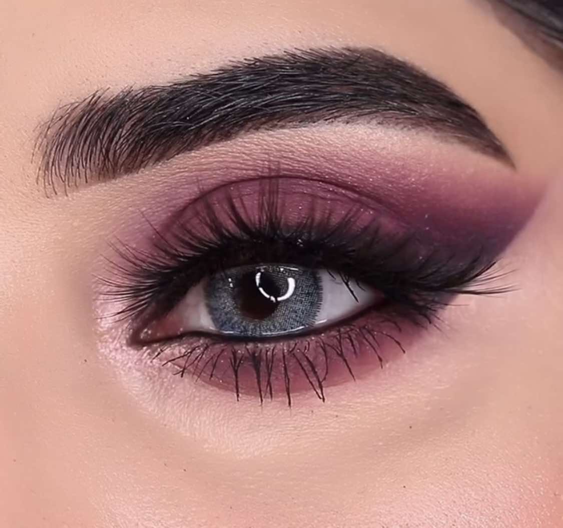 Glamour para olhos esfumados borgonha