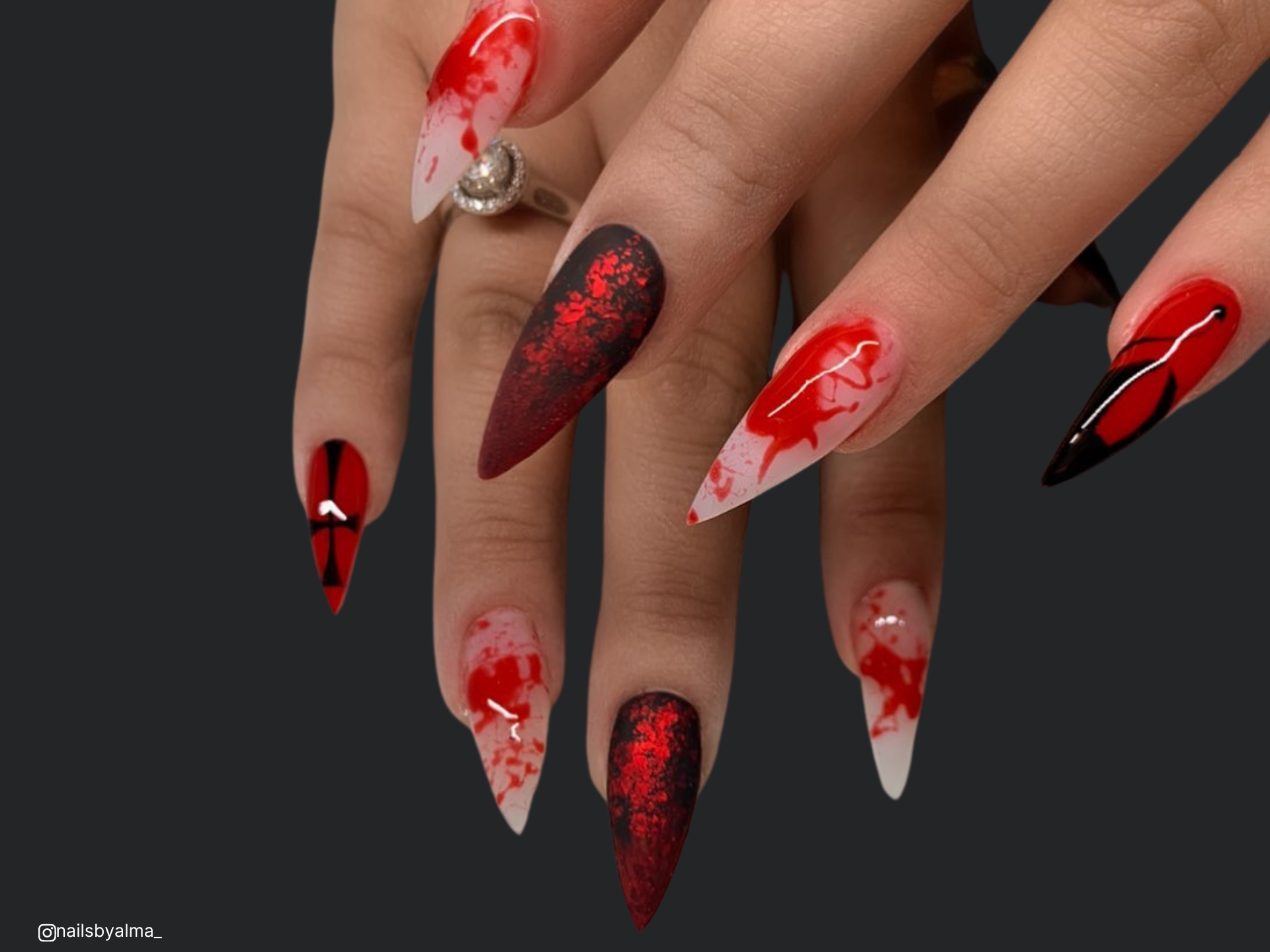 20 ongles effrayants assortis à votre costume d'Halloween