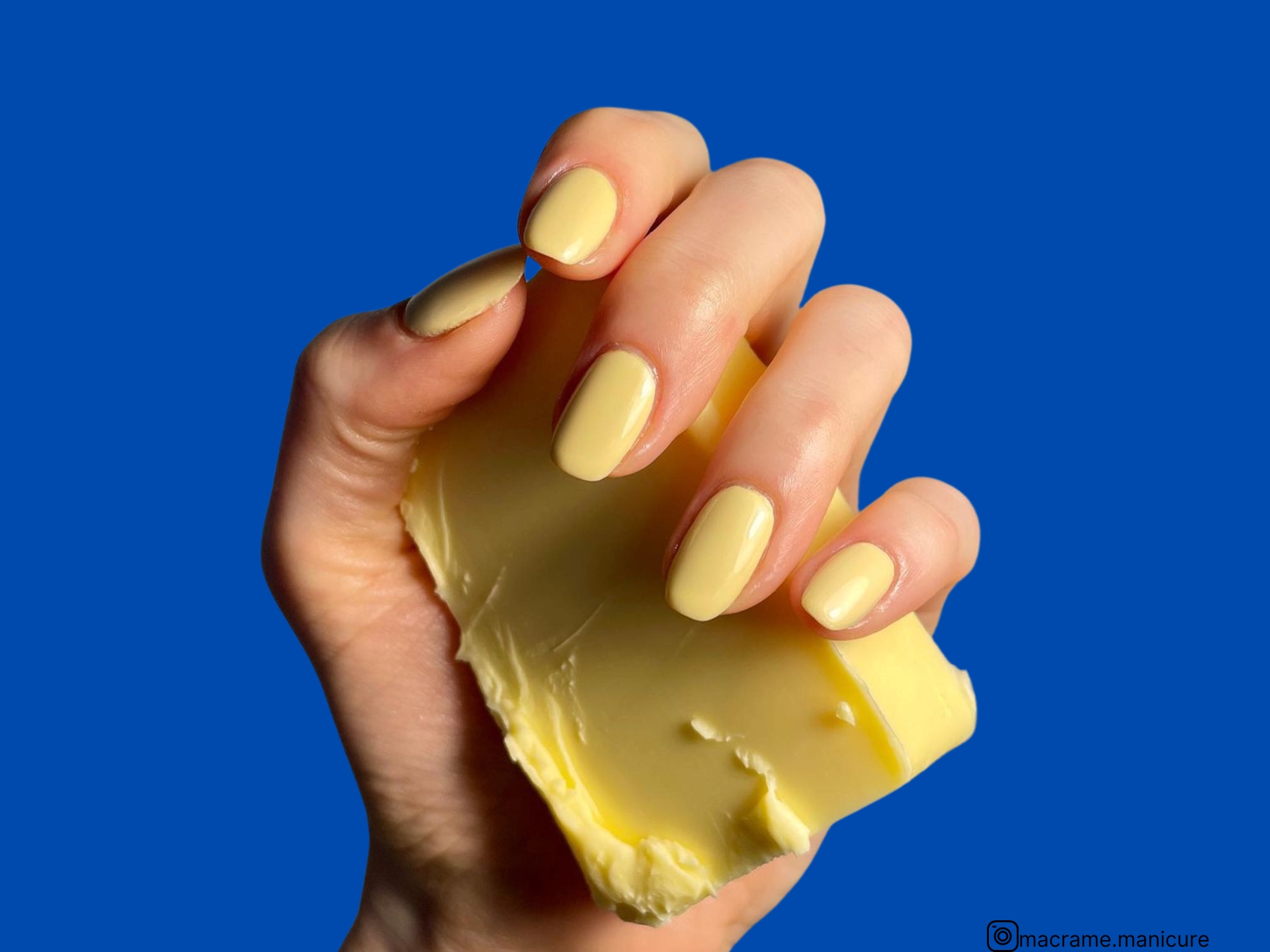 ongles jaune beurre