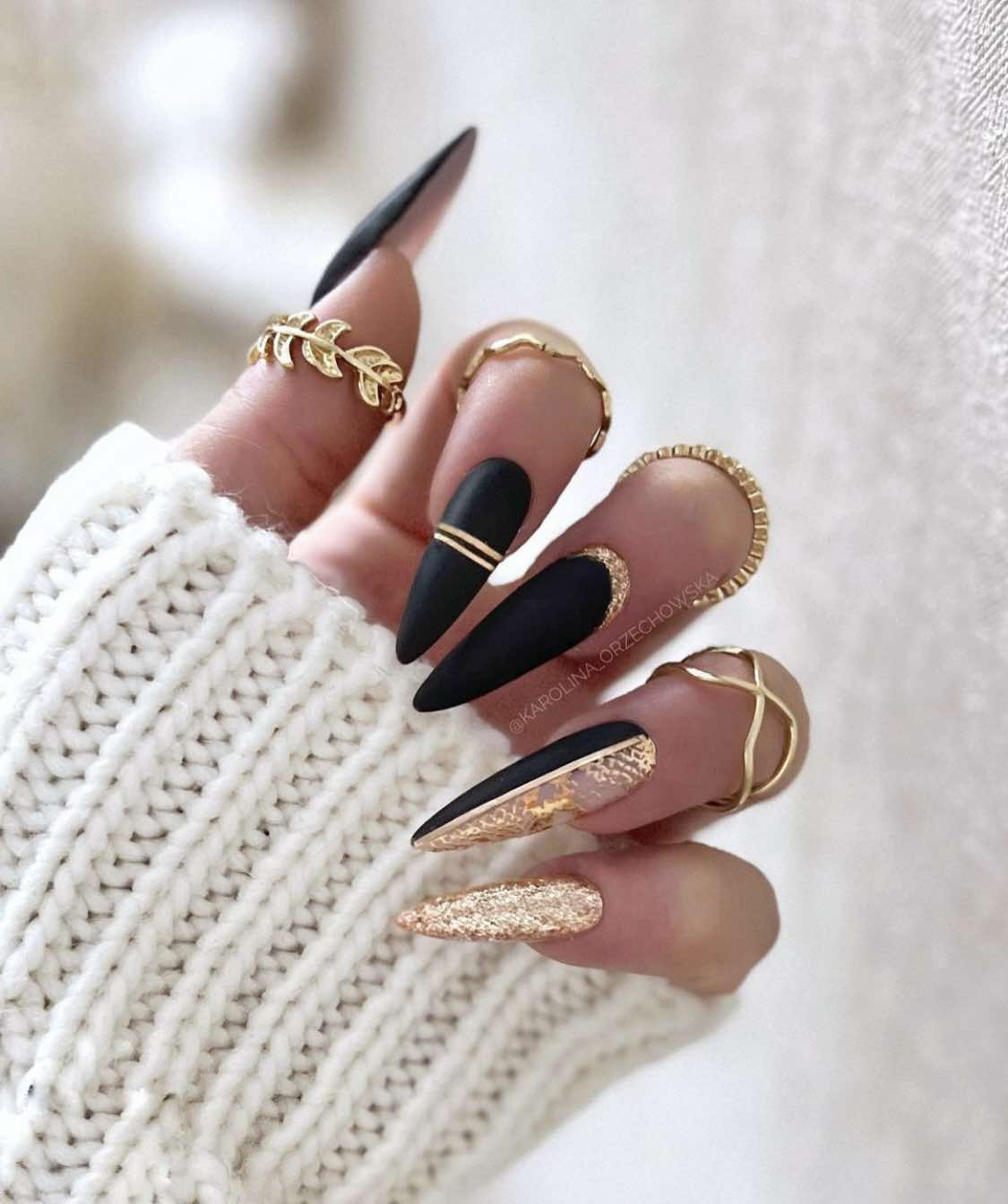 Gold And Black Fall Nails