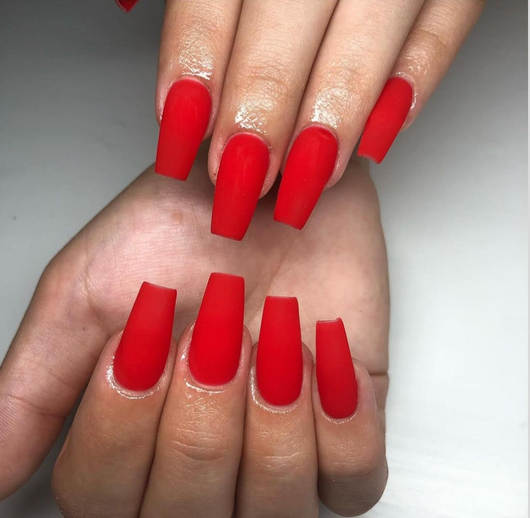 classic vintage red nails