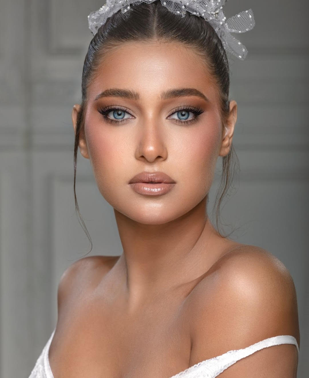 classy fall bridal look