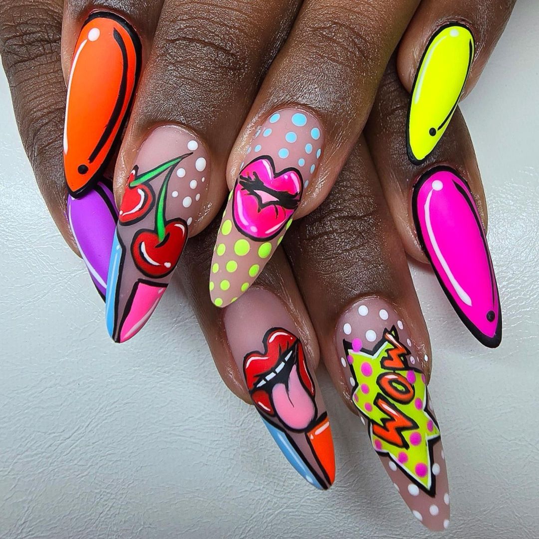 unhas pop art alargadas criativas