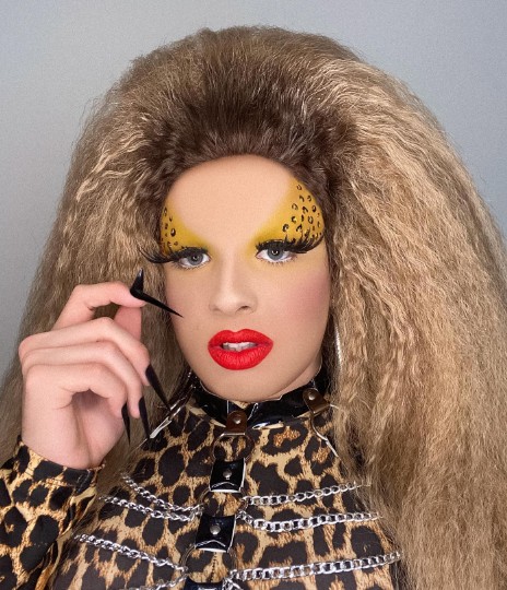 Maquillaje atrevido de leopardo