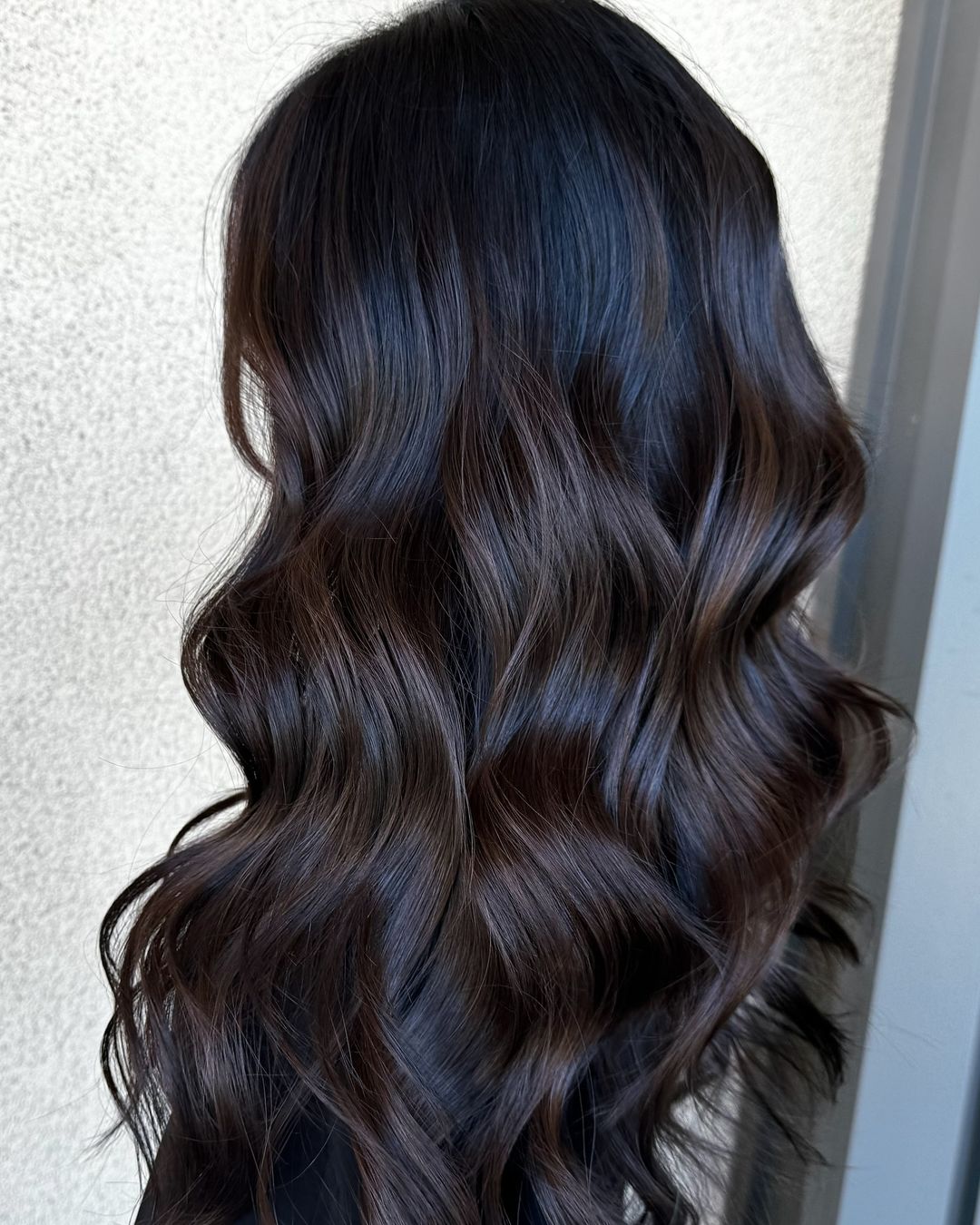 idea de color de pelo chocolate negro para morenas