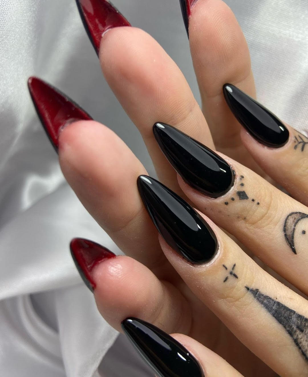 dark princess retro nail art