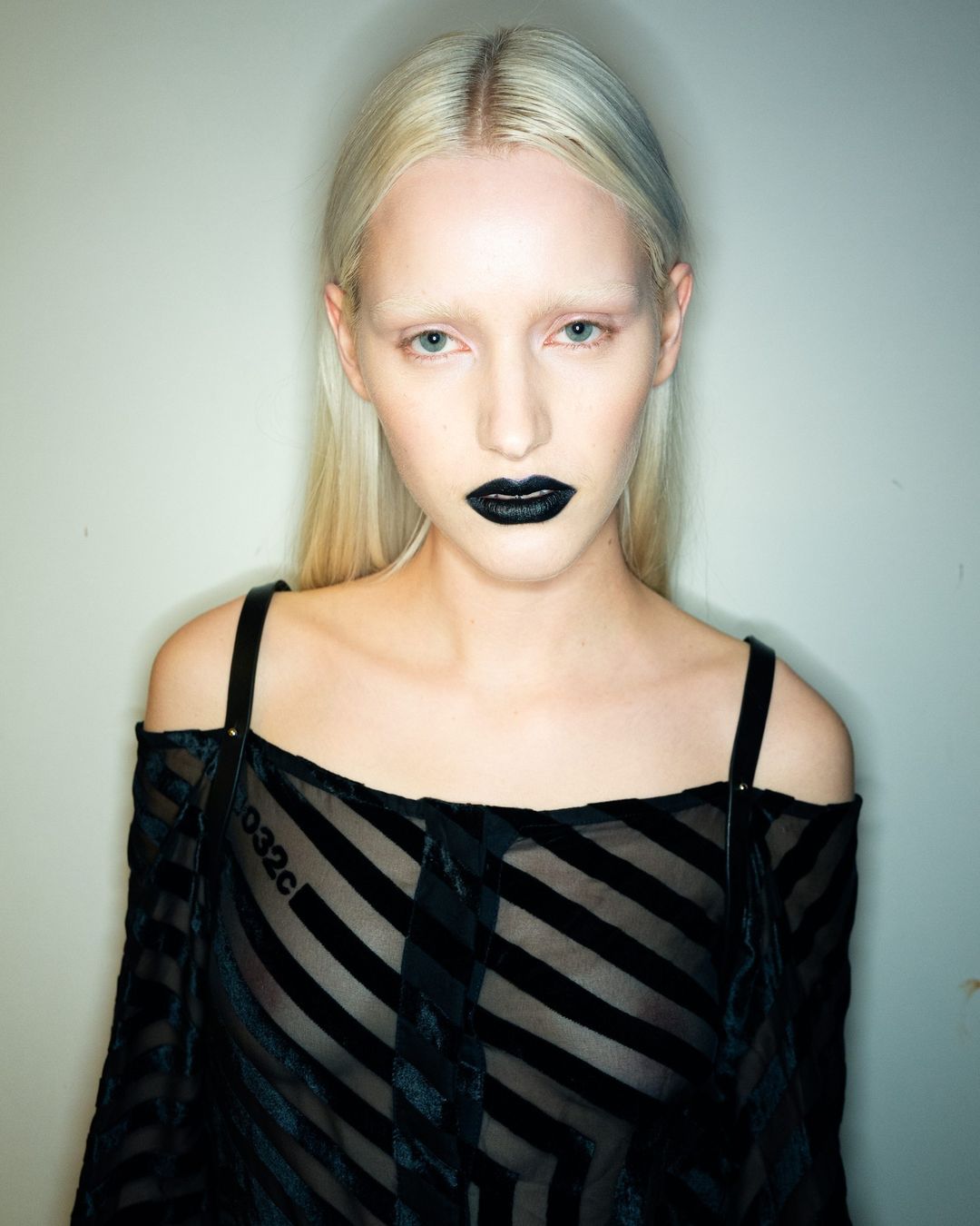 gothic scandinavian makeup look